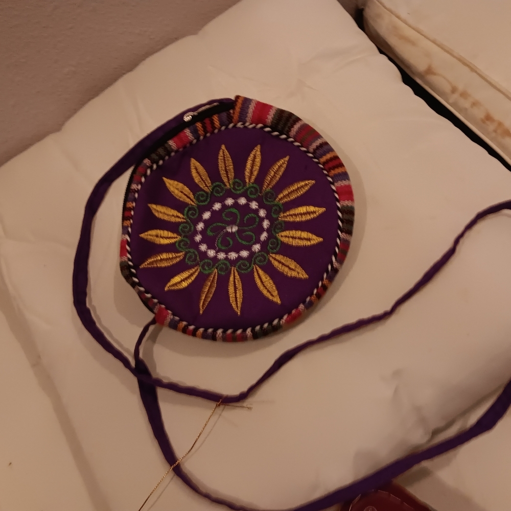Vintage flower round bag